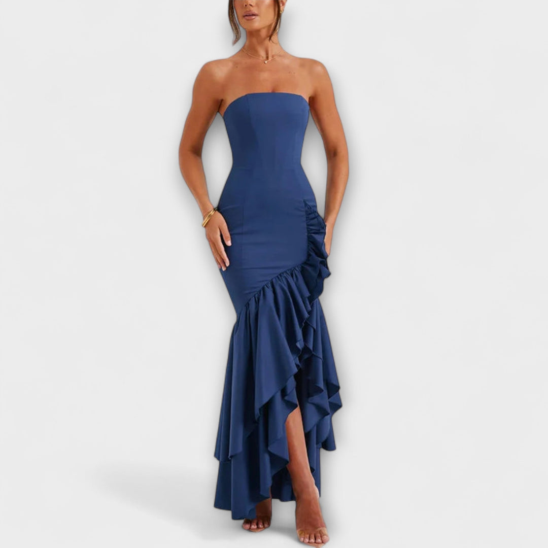 Zuri - Off-Shoulder Slim Fit Maxikleed met Asymmetrische Zoom