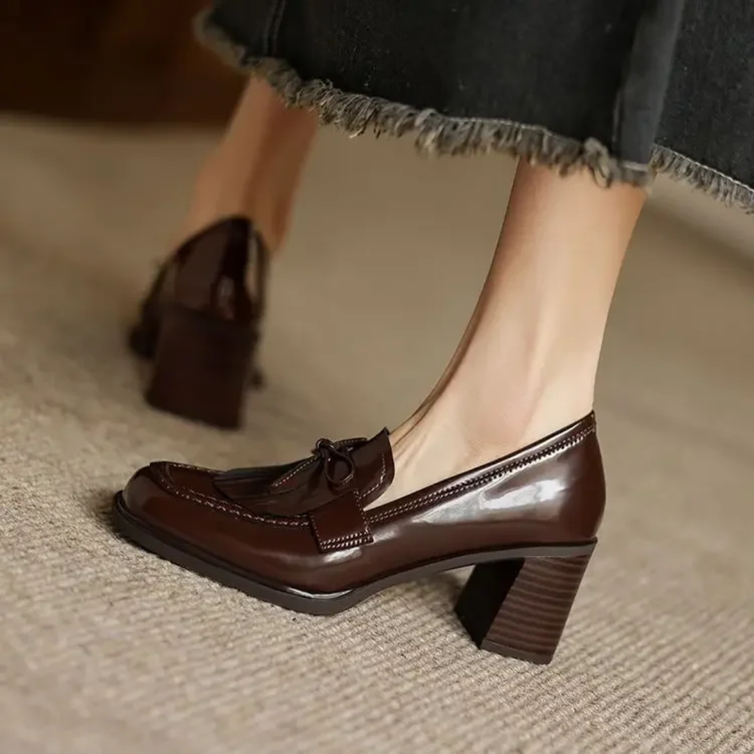 Marieke – Veterschoenen met blokhak