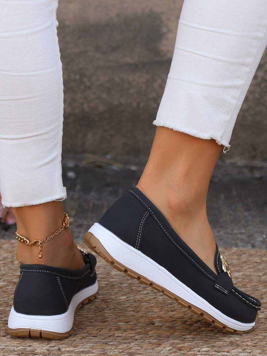 Nicolette | Plateauloafers met kettingdetail voor dames