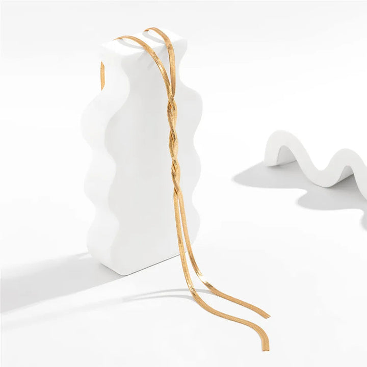 Elegante lange halsketting met verstelbaar slangendesign