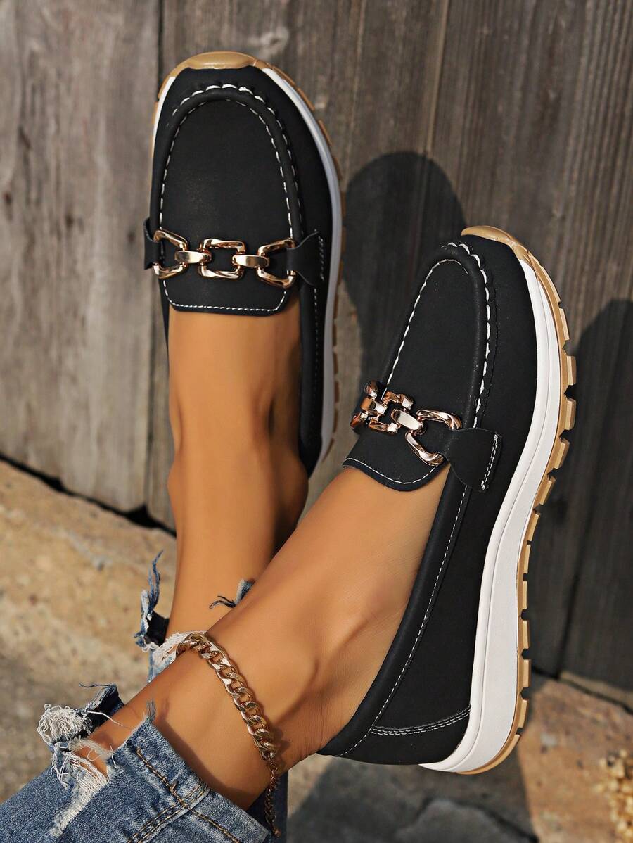 Nicolette | Plateauloafers met kettingdetail voor dames