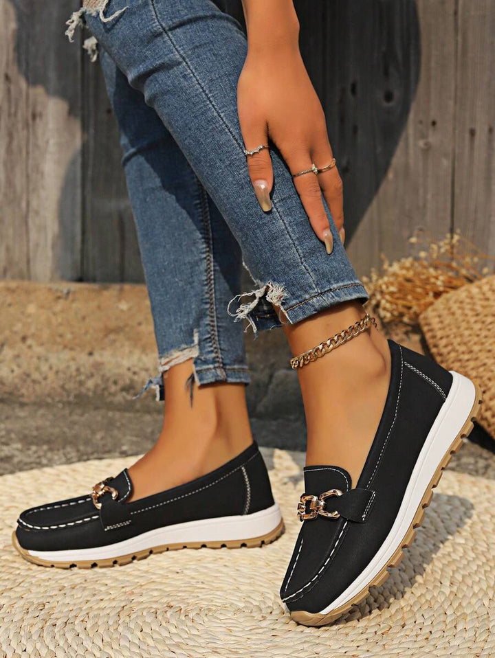 Nicolette | Plateauloafers met kettingdetail voor dames