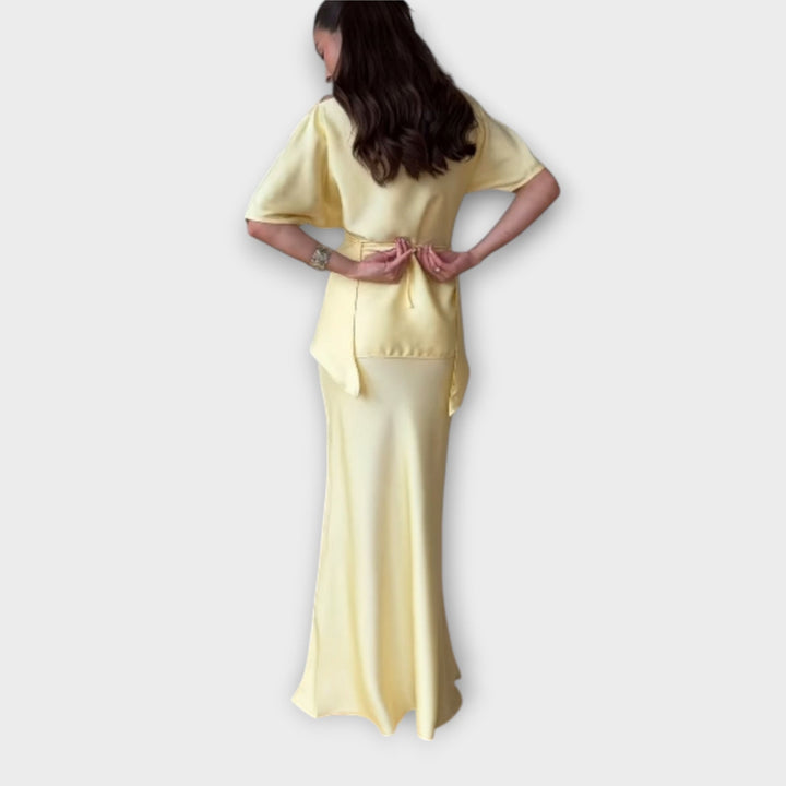 Finja - Off-Shoulder Top met Knoopfront en Rok-Set