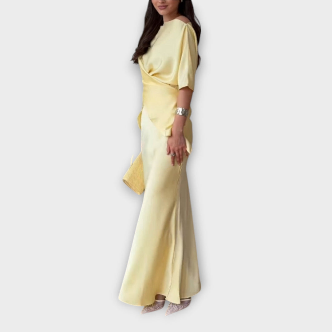 Finja - Off-Shoulder Top met Knoopfront en Rok-Set