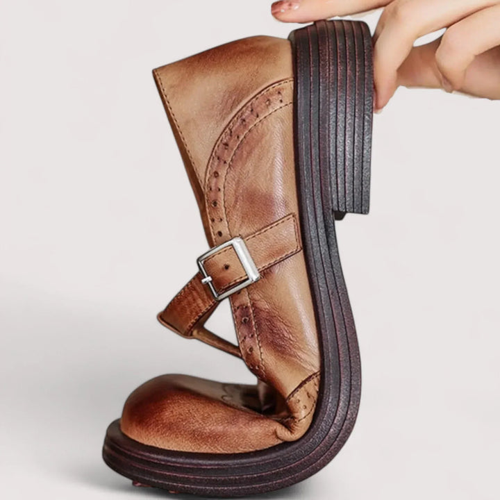 Claudia | Leren Mary Jane loafers met gaatjesmotief voor dames
