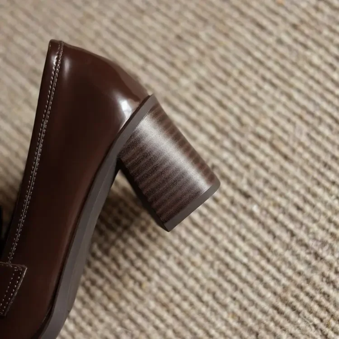 Marieke – Veterschoenen met blokhak