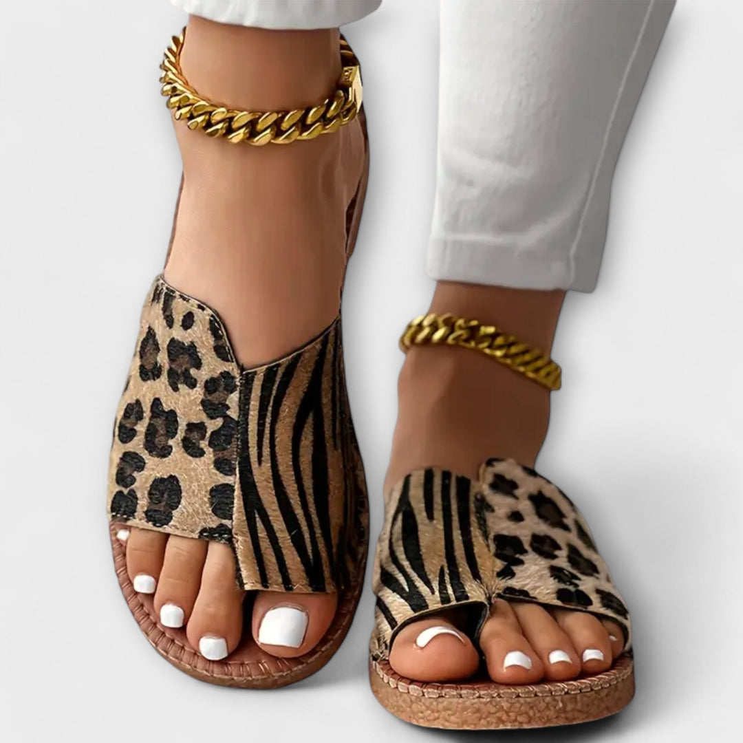 Stijlvolle bicolor pantoffels met luipaardprint