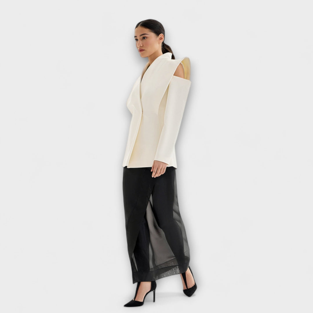 Valeria - Sculpturale Schouderblazer