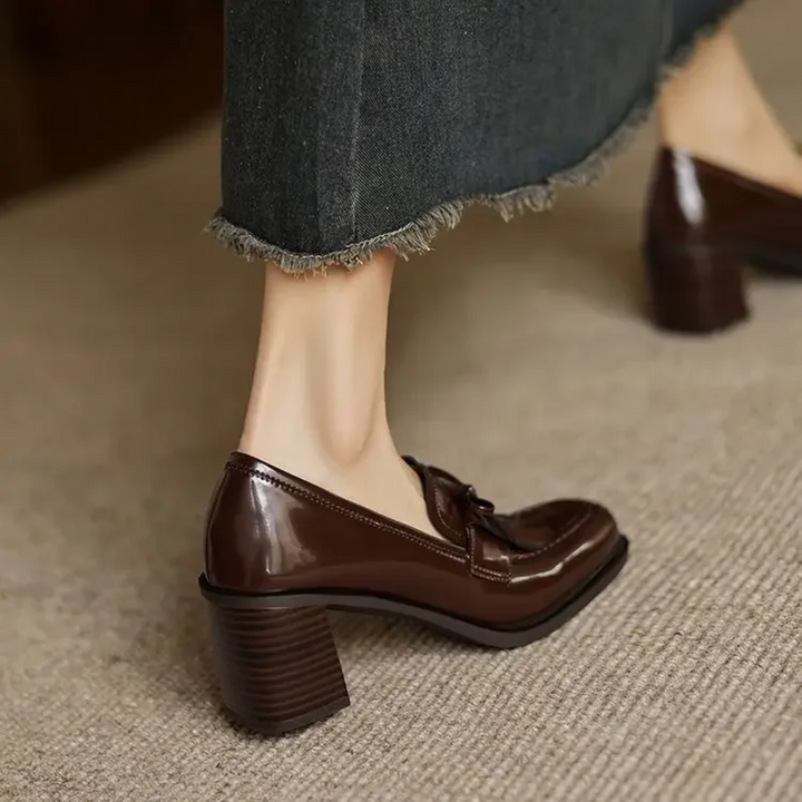 Marieke – Veterschoenen met blokhak