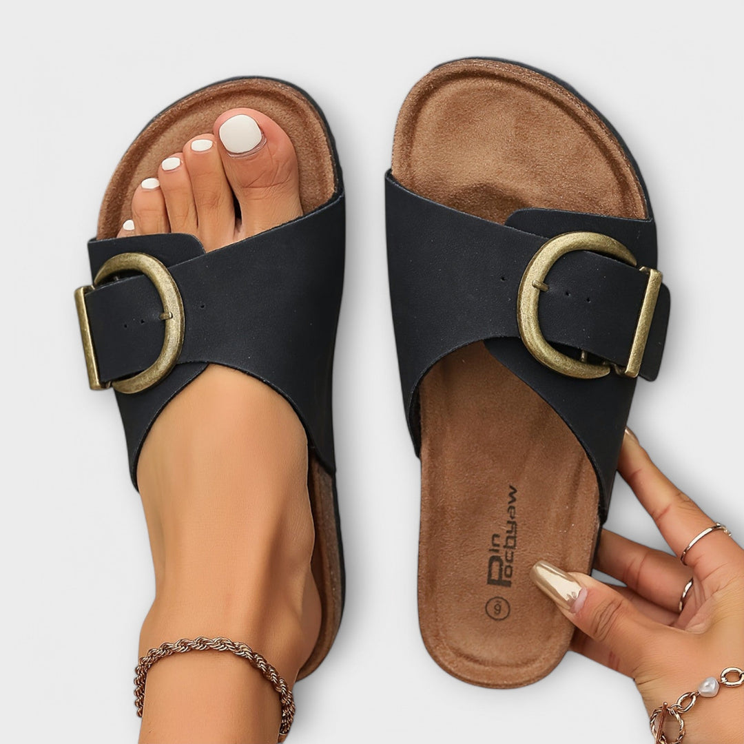 Margie - Dames Kork Pantoletten met Gespband Design