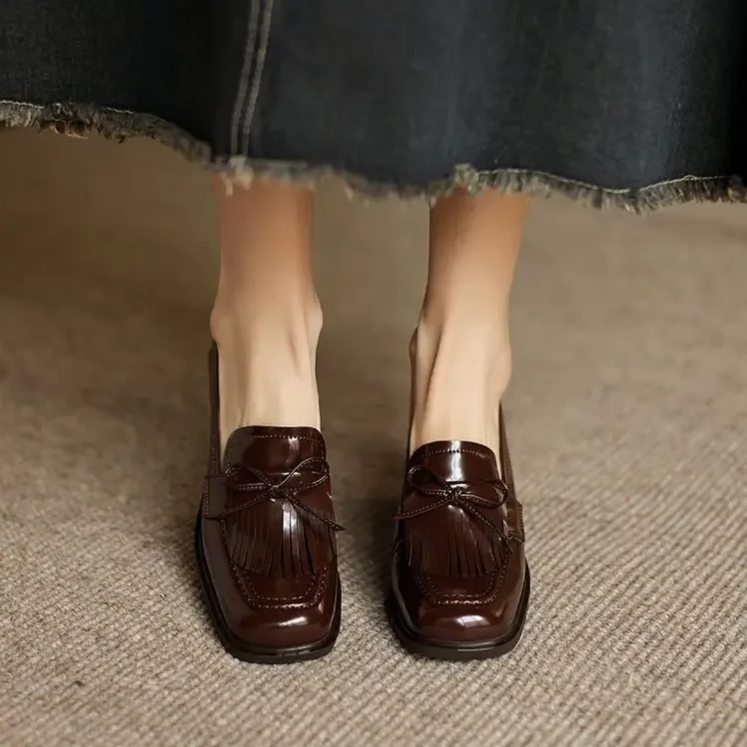 Marieke – Veterschoenen met blokhak