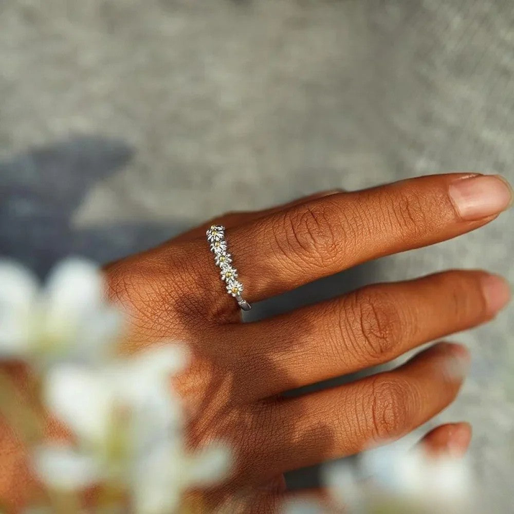 Verstelbare Ring met handgeschilderde madeliefjes