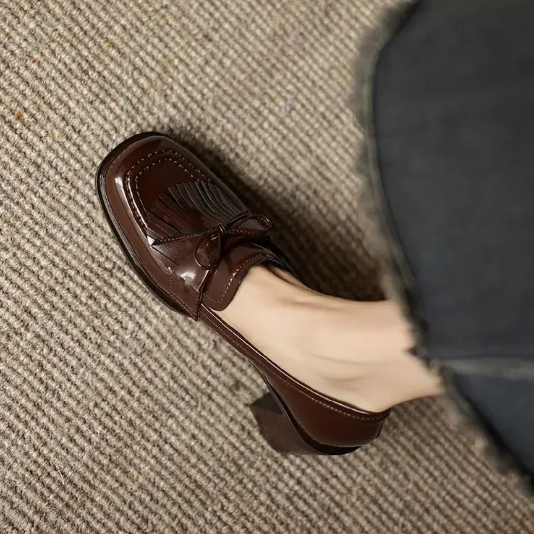 Marieke – Veterschoenen met blokhak