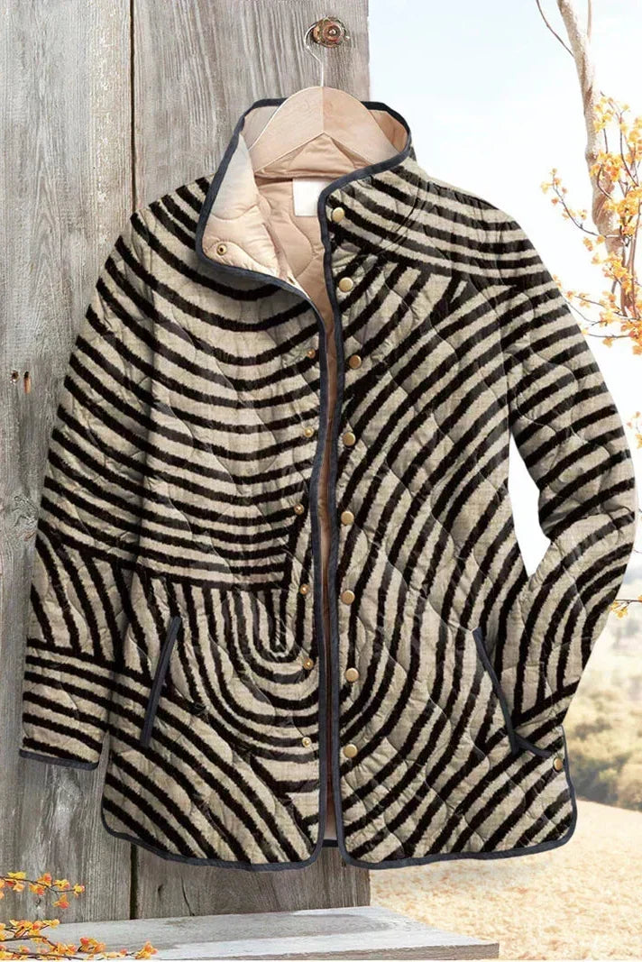 Dagmar – Gewatteerde jas met zebraprint, bruin en crème