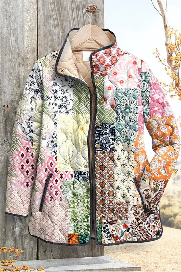 Dita – Gewatteerde jas met patchworkprint, pastel