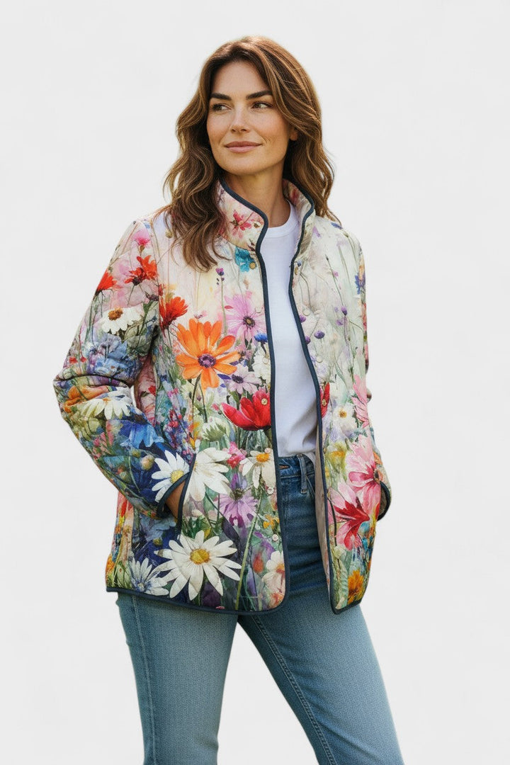 Hedvika – Gewatteerde jas met grote bloemenprint, crème