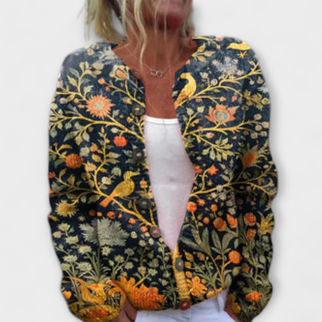 Ylvi – Cardigan met florale elegantie