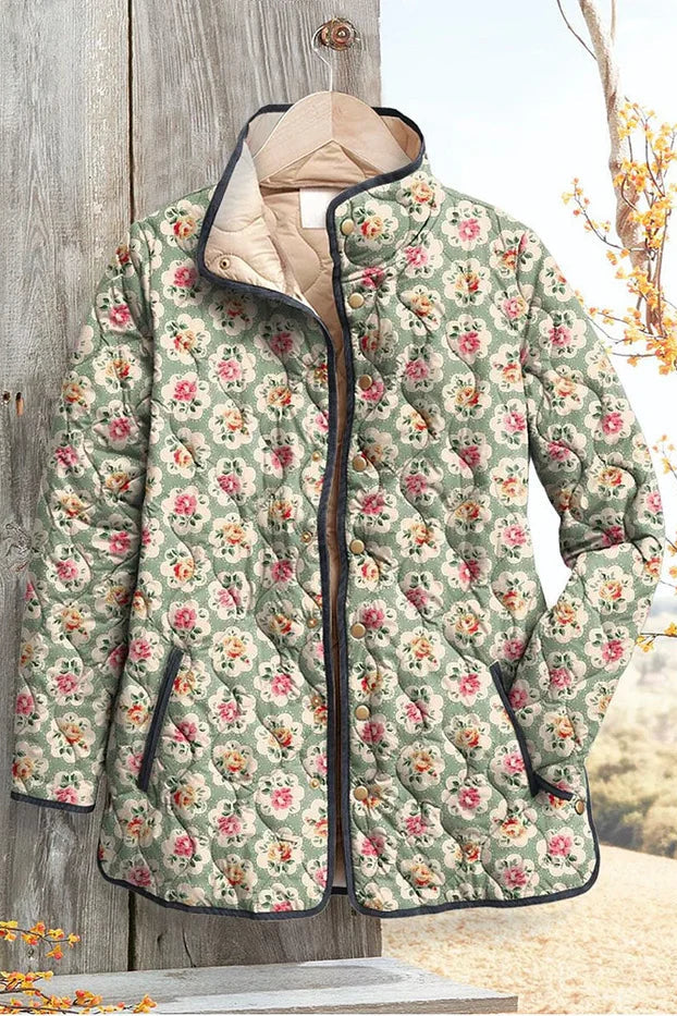 Maja – Gewatteerde jas met kleine bloemenprint, crème en groen