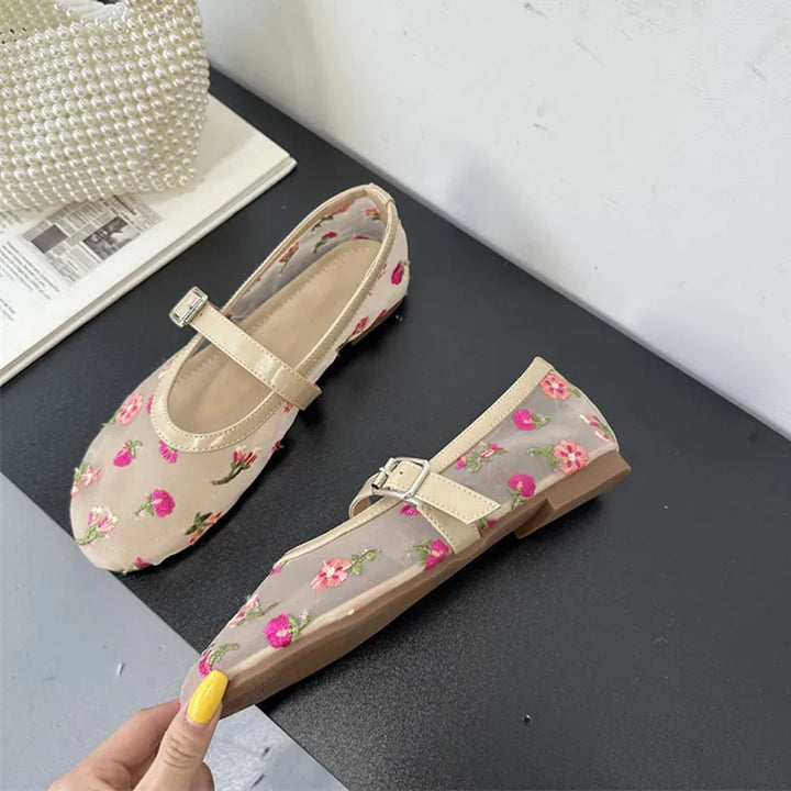 Florence Air - Mary Jane Ballerina's Geborduurd in Ademende Mesh