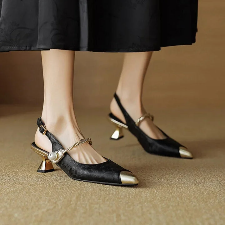 Margarete – Slingbackpumps met parelbandje