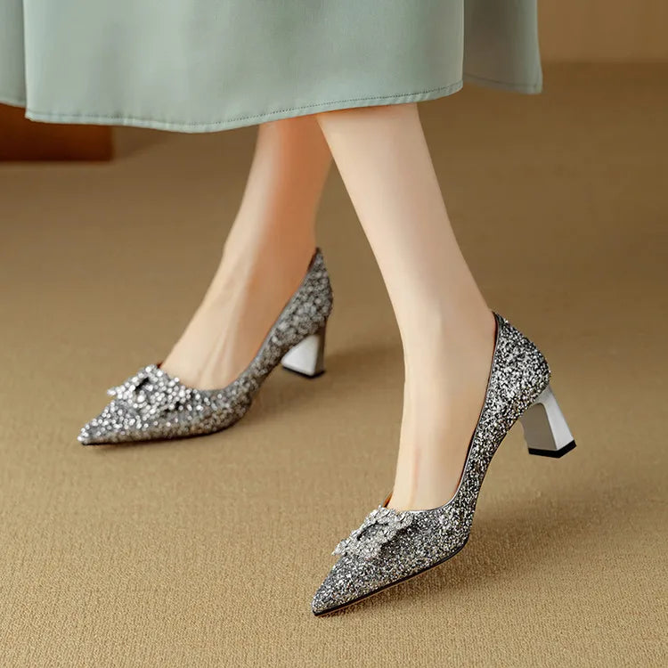 Theresa – Glitterpumps met siergesp