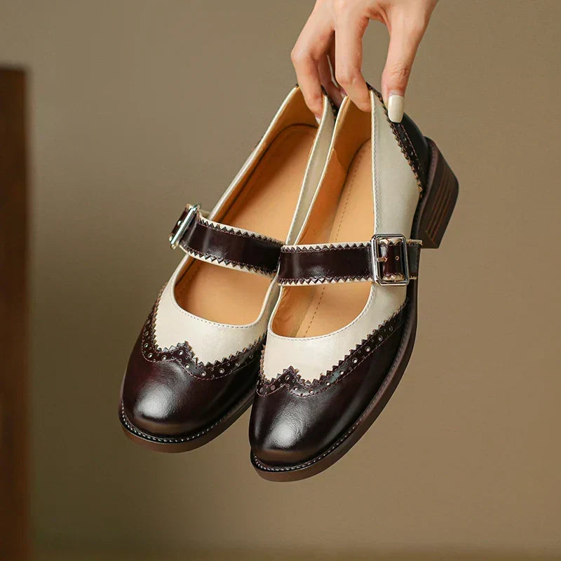 Paula – Tweekleurige Mary Jane-schoenen in brogue-stijl