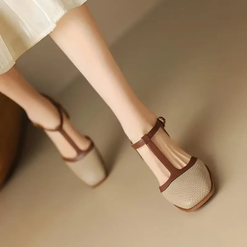 Helene – Tweekleurige T-bandschoenen met blokhak