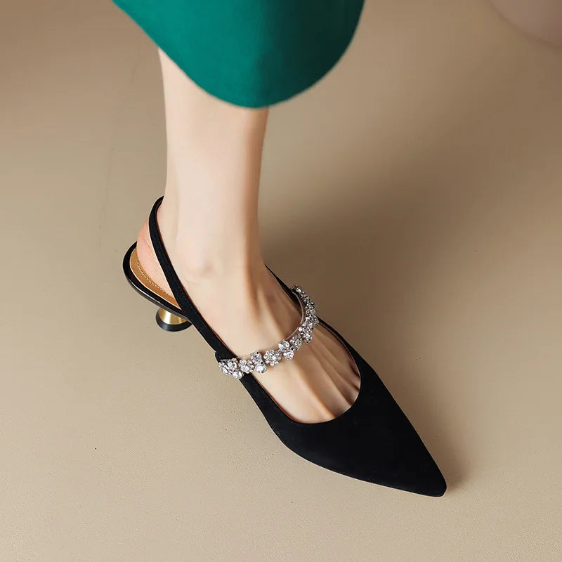 Elisa – Slingbackpumps met strassbandje