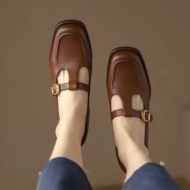 Hilde – T-bandschoenen in retrostijl met blokhak