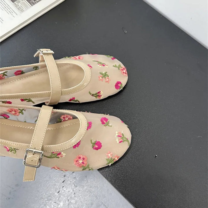 Florence Air - Mary Jane Ballerina's Geborduurd in Ademende Mesh