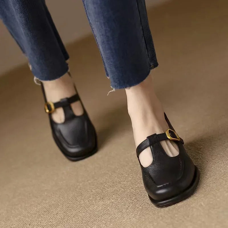 Hilde – T-bandschoenen in retrostijl met blokhak