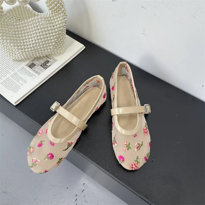 Florence Air - Mary Jane Ballerina's Geborduurd in Ademende Mesh