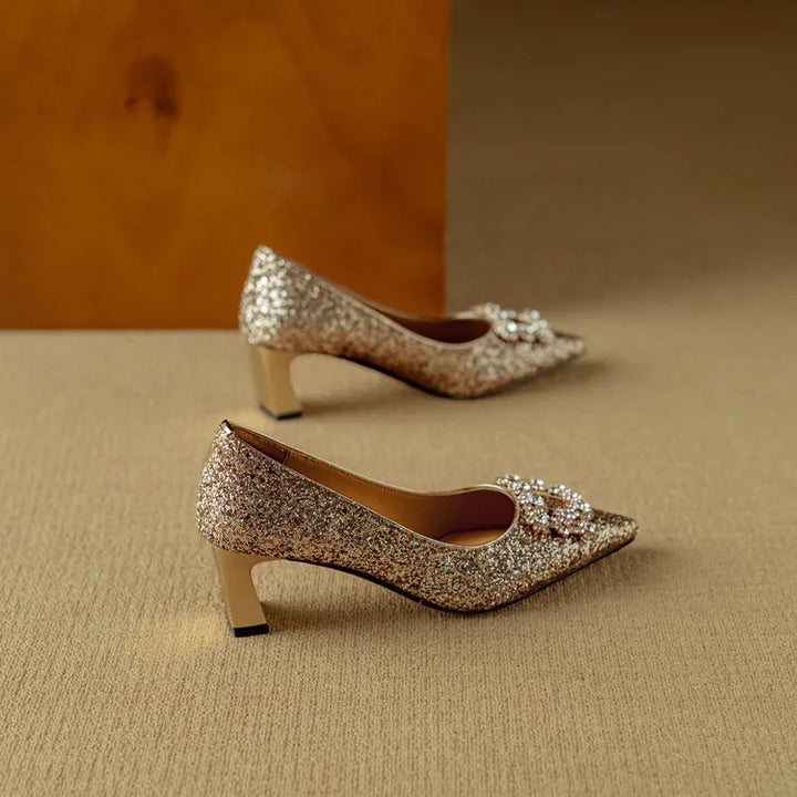 Theresa – Glitterpumps met siergesp
