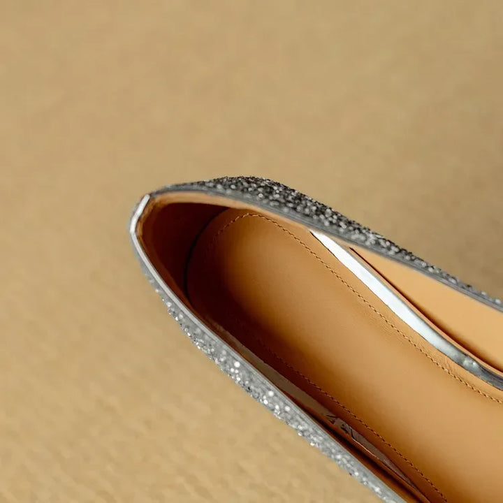 Theresa – Glitterpumps met siergesp