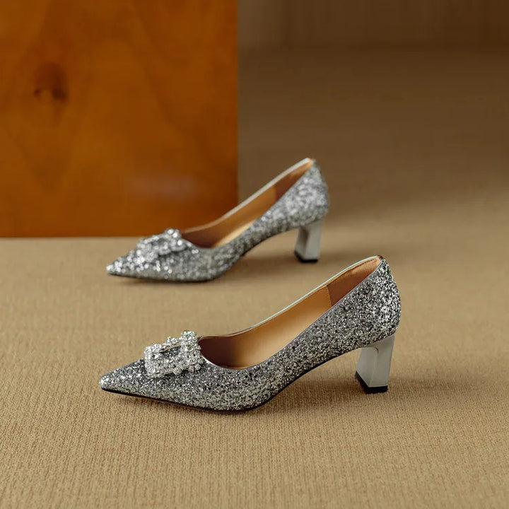 Theresa – Glitterpumps met siergesp