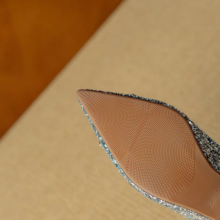 Theresa – Glitterpumps met siergesp