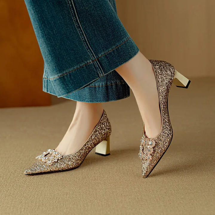 Theresa – Glitterpumps met siergesp
