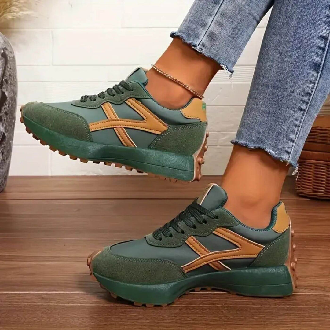 Kishori | Retro plateausneakers met veters en contrastpanelen voor dames