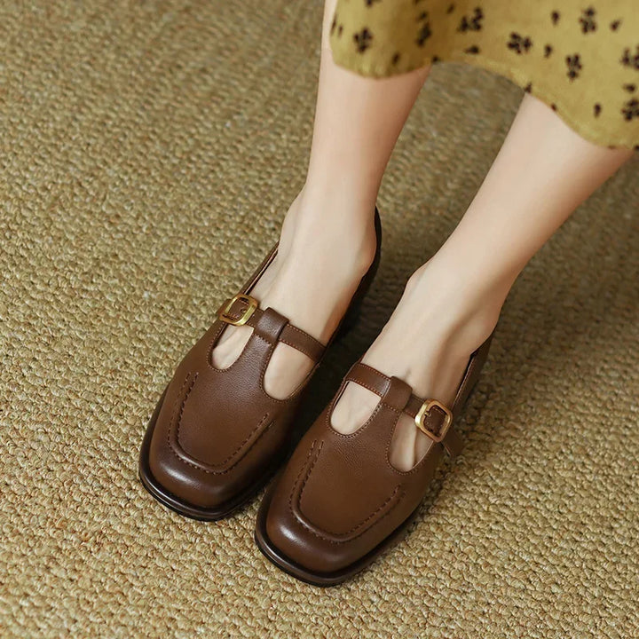 Hilde – T-bandschoenen in retrostijl met blokhak