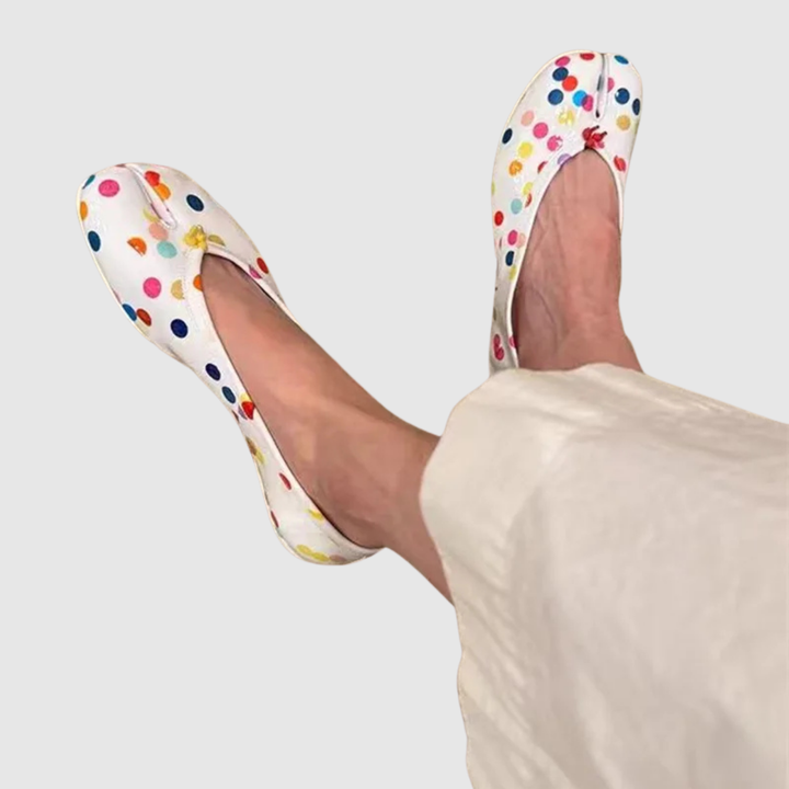 Tabi Ballerina's met Stippenpatroon – Comfort en Originaliteit