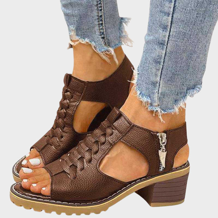 Cornelia peeptoe-sandalen met blokhak – bruin