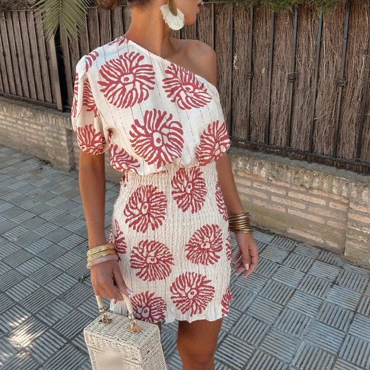 Lisette | Gebloemde one-shoulder jurk voor trouwgasten