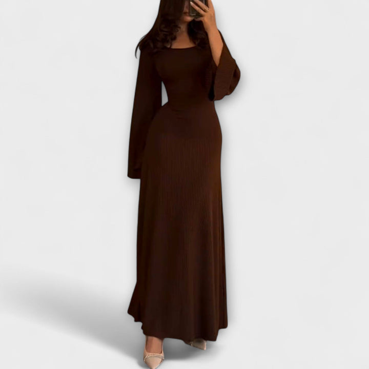 Jocelyn - Stijlvolle Gebreide Jurk met Taille Detail
