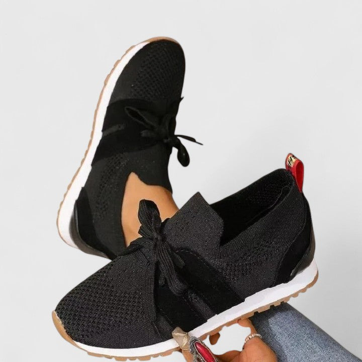 Qadira | Gebreide sneakers met veters en contrastzool voor dames