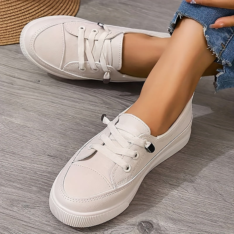 Cora | Witte leren lage sneakers met veters voor dames