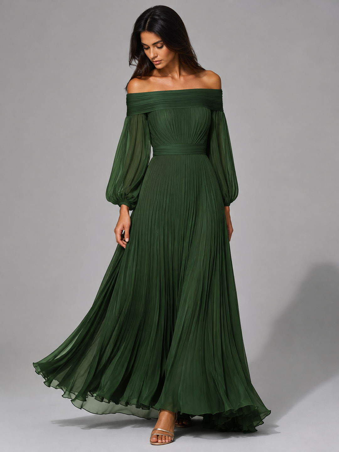 Dilys | Geplisseerde off-shoulder maxijurk voor trouwgasten in de herfst