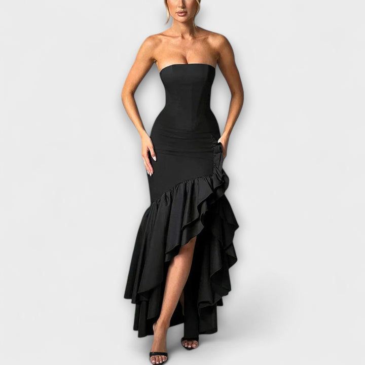 Zuri - Off-Shoulder Slim Fit Maxikleed met Asymmetrische Zoom