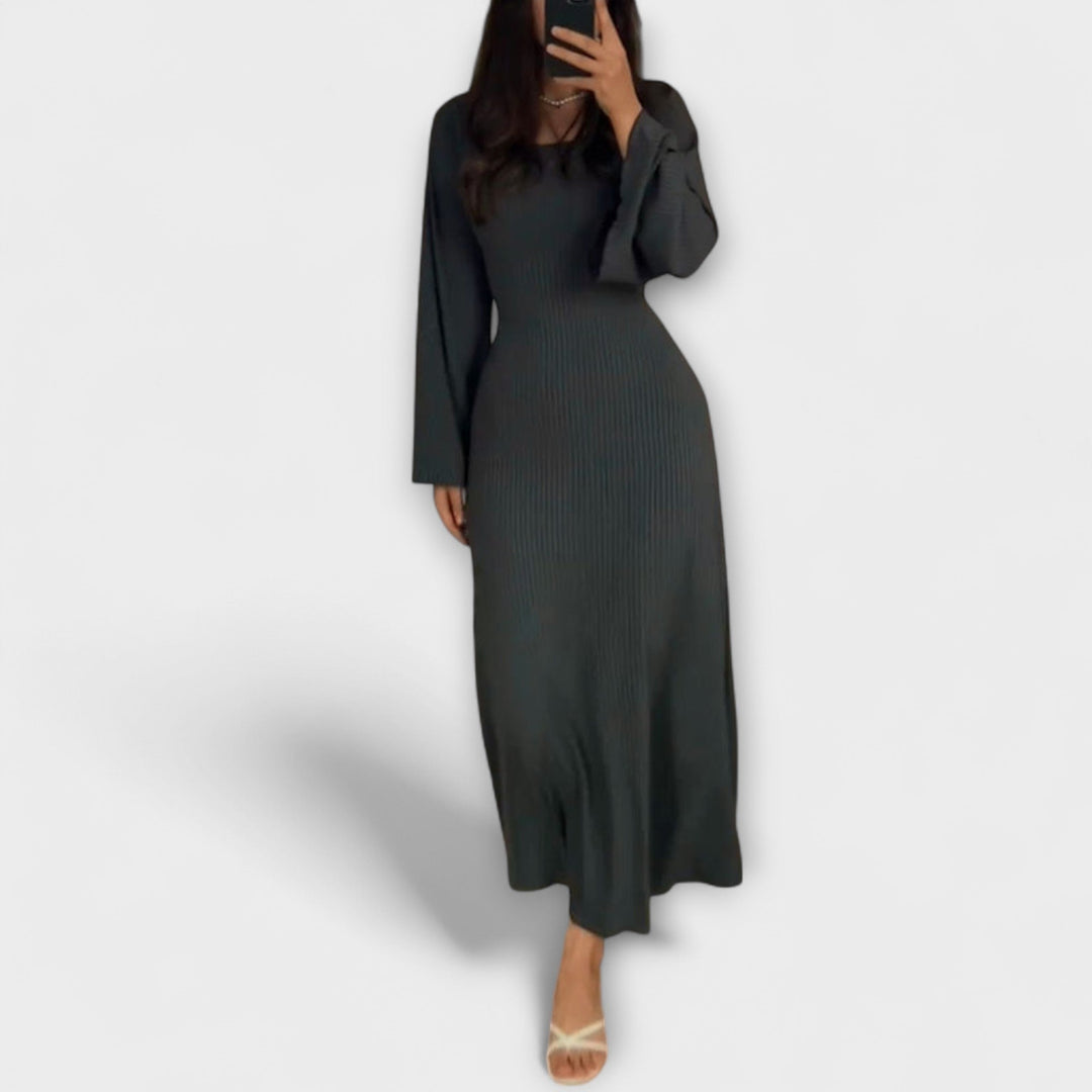 Jocelyn - Stijlvolle Gebreide Jurk met Taille Detail