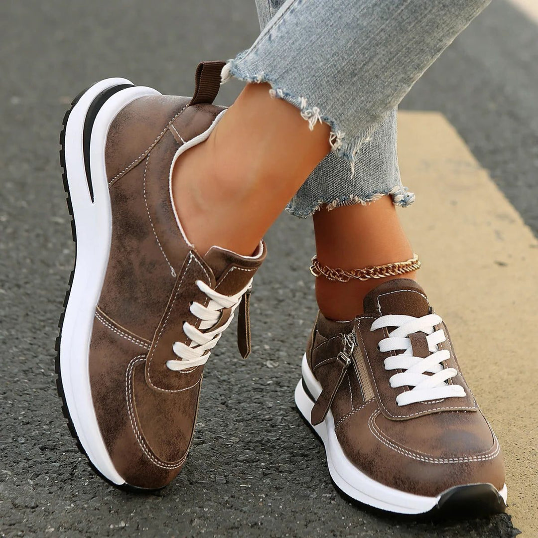 Edmee | Suède sneakers met veters en rits opzij voor dames