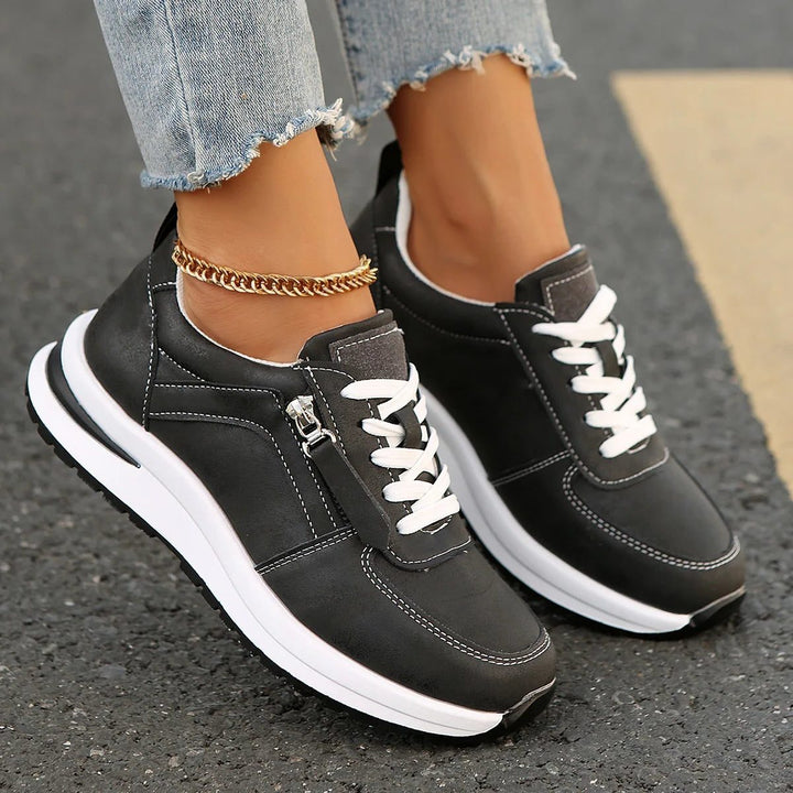 Edmee | Suède sneakers met veters en rits opzij voor dames